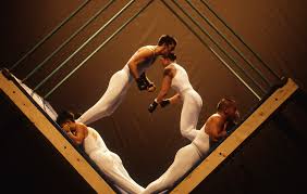 Seni Performance Tubuh, Gerak, dan Emosi Sebagai Bahasa Universal